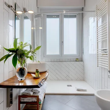 Centro Storico Via Sassari 4* Cagliari