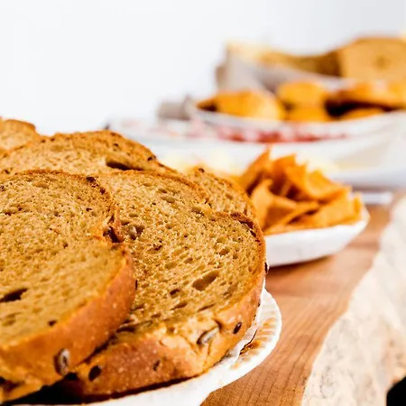 Centro Storico Via Sassari Affittacamere 4*